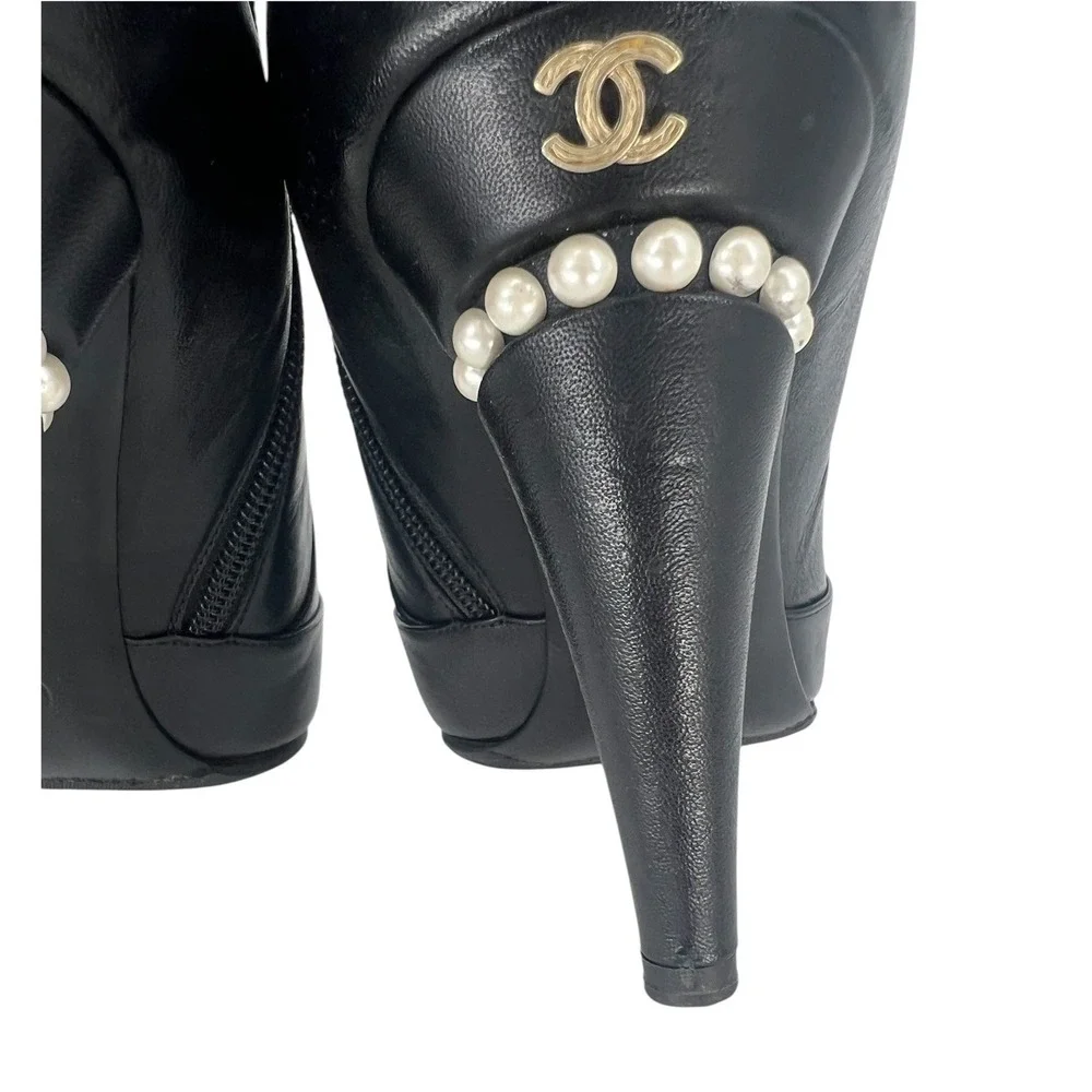 Chanel Pearl‎ CC Cone Heel Ankle Boots Black Leather Pointed Toe Size 39.5